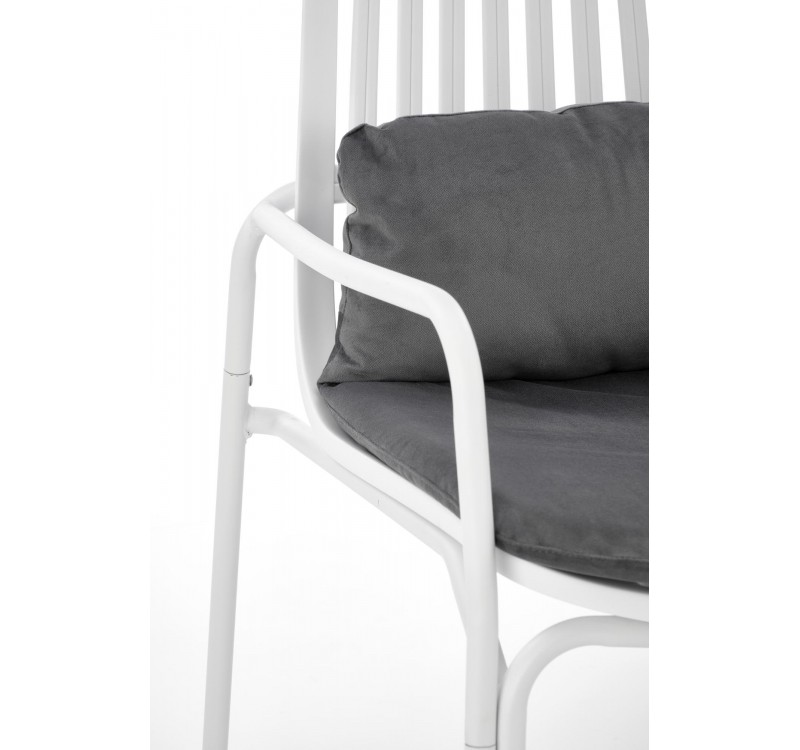 MELBY DIOMMI V-CH-MELBY-FOT-BIAŁY