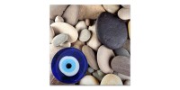 Πίνακας σε καμβά "Evil Eye Beads And Stones" Megapap ψηφιακής εκτύπωσης 50x50x3εκ.